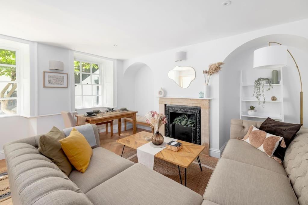 Spacious Apartment - 5 Minutes Walk To Bath Abbey Экстерьер фото