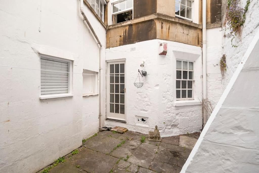 Spacious Apartment - 5 Minutes Walk To Bath Abbey Экстерьер фото